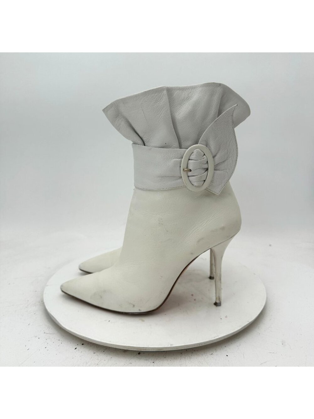 Aquazzura Women Size EU 38 US 8 White Leather Ruffled Cuff Zip Stiletto Boot